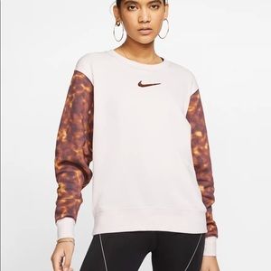 New With Tags Nike Pink Tortious Sweatshirt